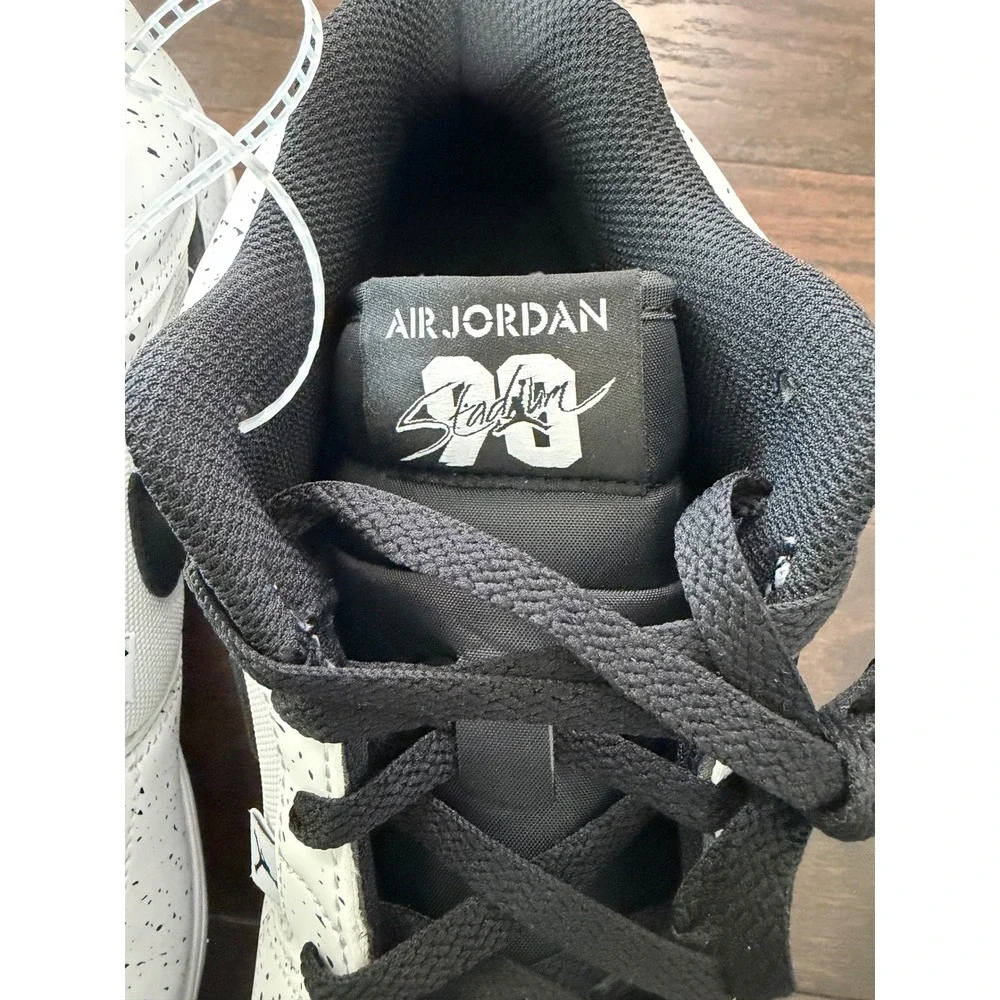 Jordan Stadium 90 Football Cleats White Black Speckled HQ0210-100 Mens 11